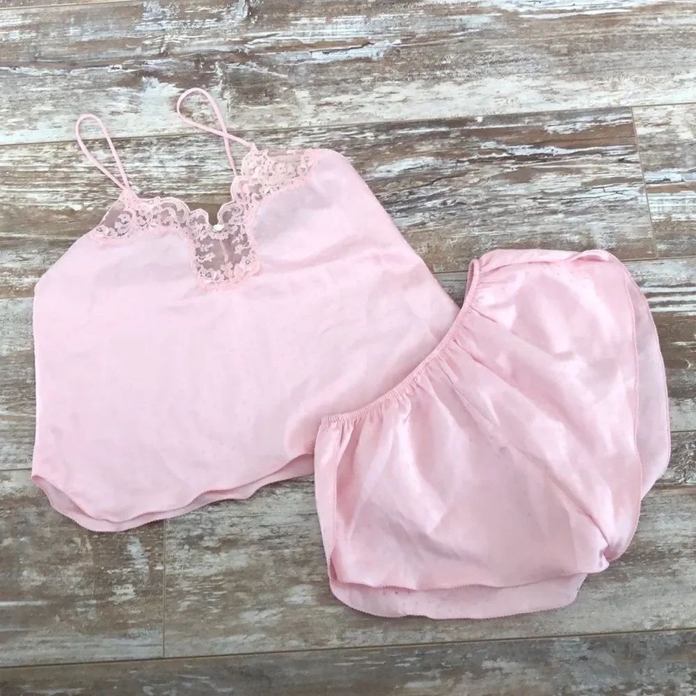 RARE Vintage Victoria Secret Union Made Gold Label 70"s Pink Set